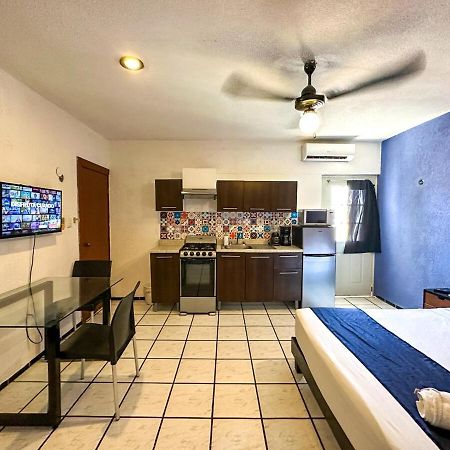 Espacio Creado Para 3 Personas Con Piscina Mérida Exterior foto